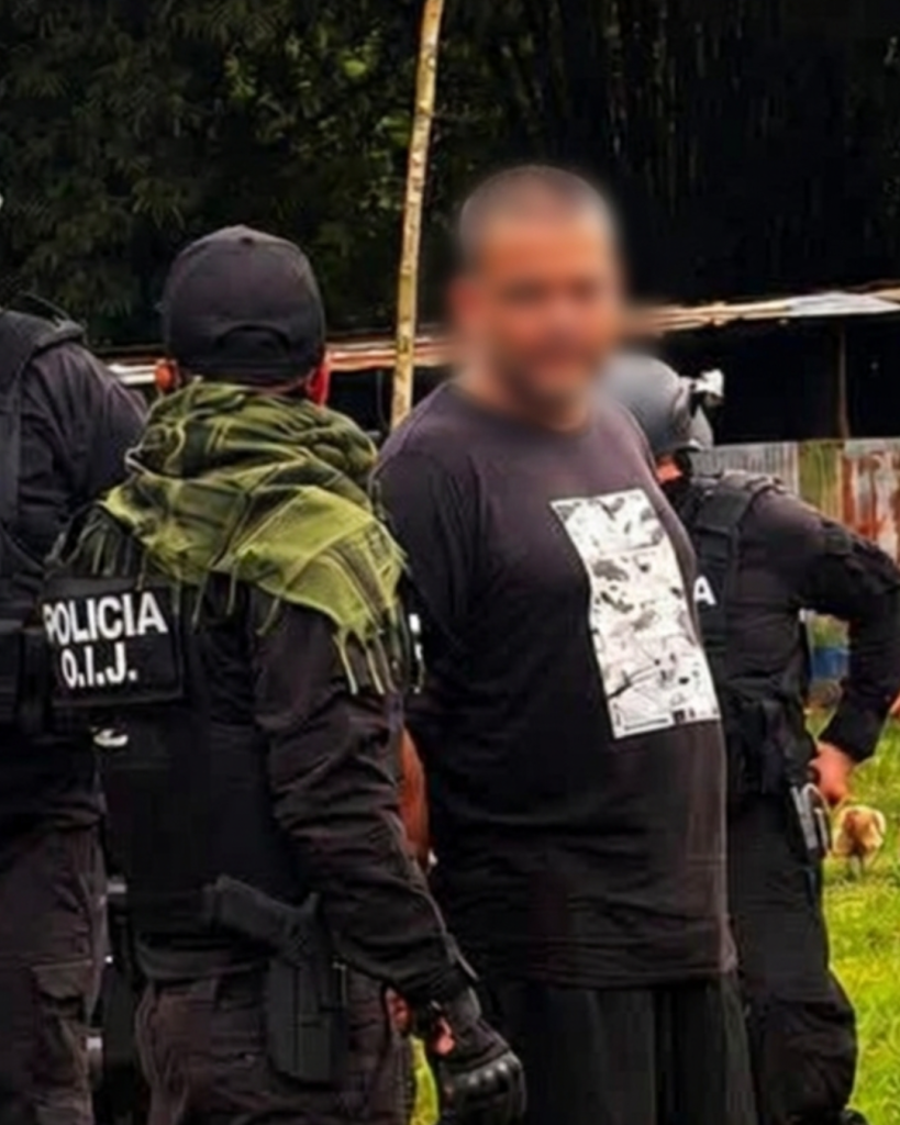 Fotografía de Alejandro Arias, conocido como "Diablo" en el momento de su detención. 